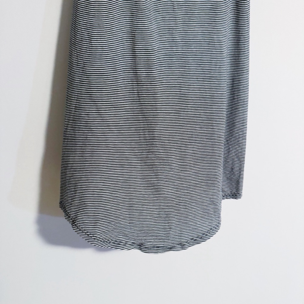 Lululemon - Black and White Striped Racerback Tank Top - Picture 3 of 5